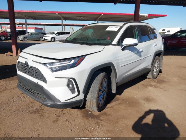 2T3A1RFVXRW419927 Toyota Rav4 Xle Premium
