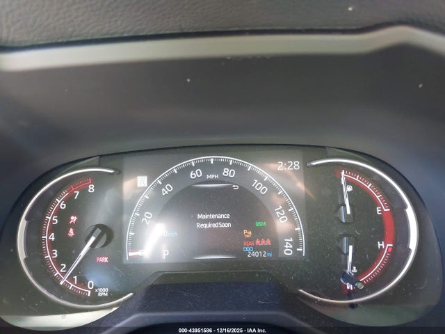 2T3A1RFVXRW419927 Toyota Rav4 Xle Premium
