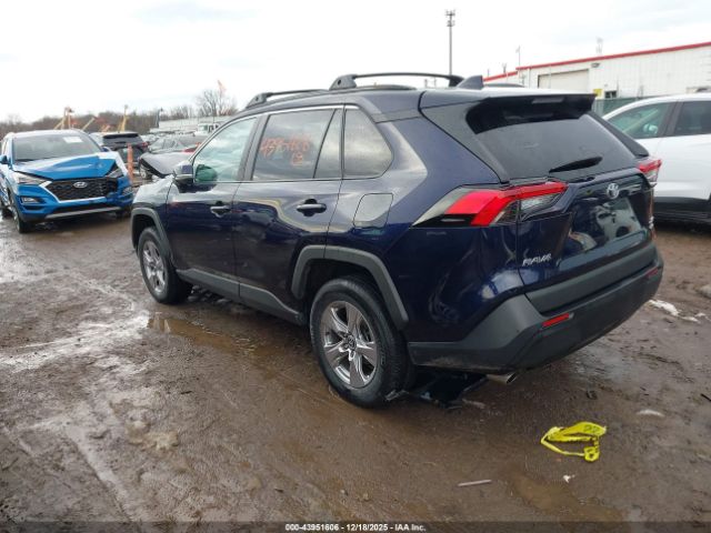 2022 TOYOTA RAV4 2T3P1RFV4NW310416 Photo 2