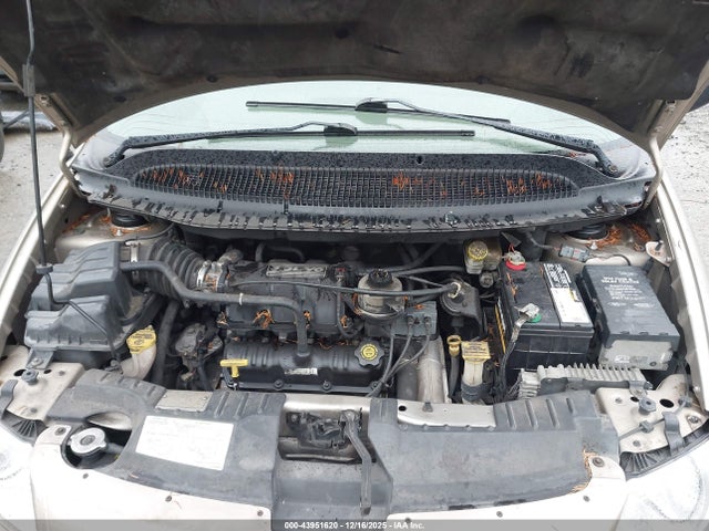 2002 CHRYSLER VOYAGER 1C4GJ45302B719343 Photo 9