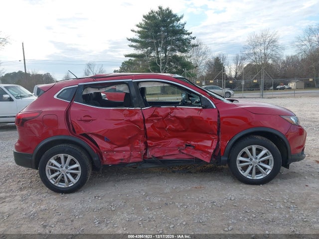 JN1BJ1CR0HW119460 Nissan Rogue Sport S