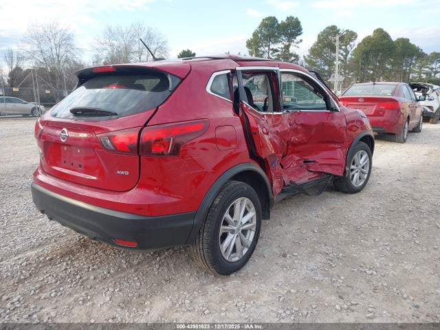 JN1BJ1CR0HW119460 Nissan Rogue Sport S