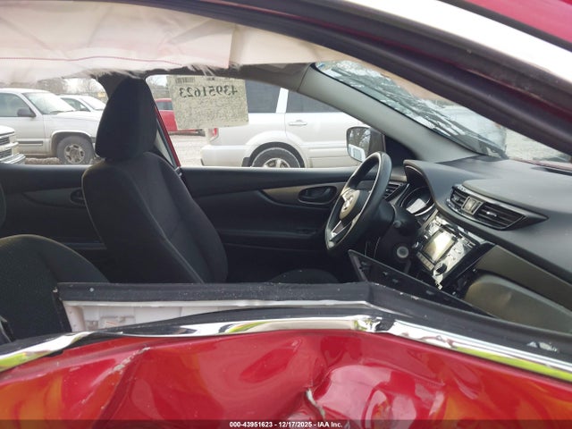 JN1BJ1CR0HW119460 Nissan Rogue Sport S