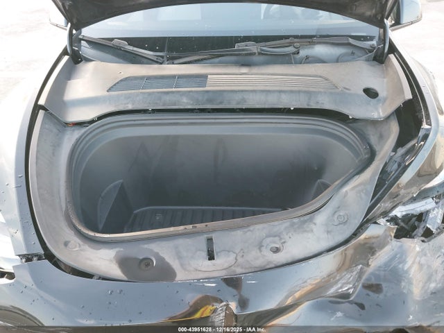 2021 TESLA MODEL Y 5YJYGDEF0MF215839 Photo 9