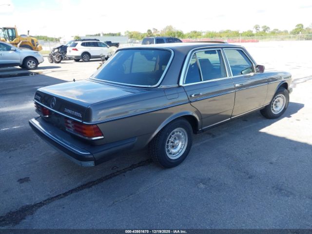 1983 MERCEDES-BENZ 300 WDBAB33A9DB030997 Photo 3