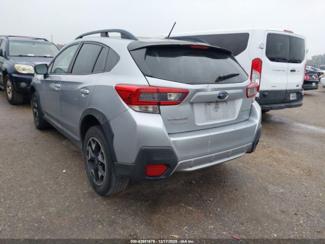 2020 SUBARU CROSSTREK JF2GTABC6L8275074 Photo 2