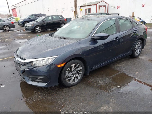Honda CIVIC EX 2018 2HGFC2F79JH610589 Image 2