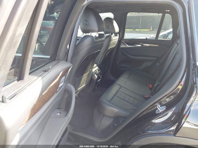 5UXTR7C5XKLR50062 BMW X3 Sdrive30i