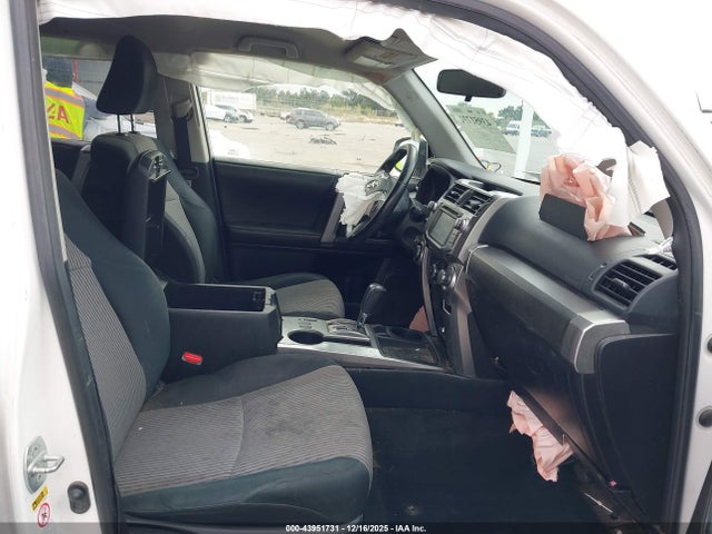 2014 TOYOTA 4RUNNER JTEZU5JR3E5071690 Photo 4