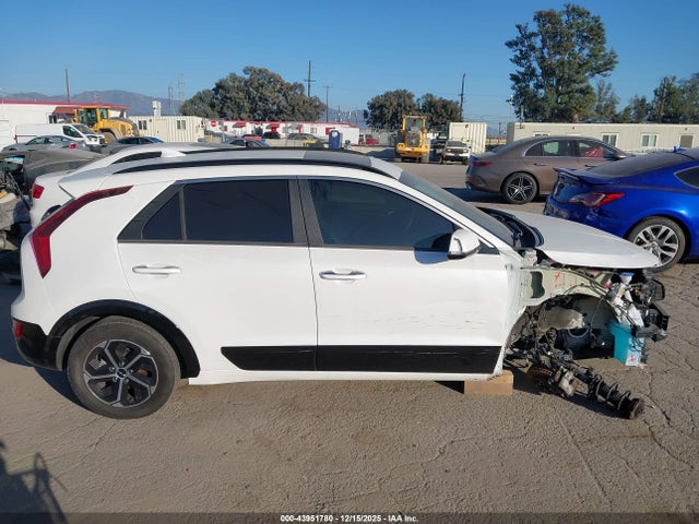 KNDCT3LEXR5125391 KIA NIRO SX