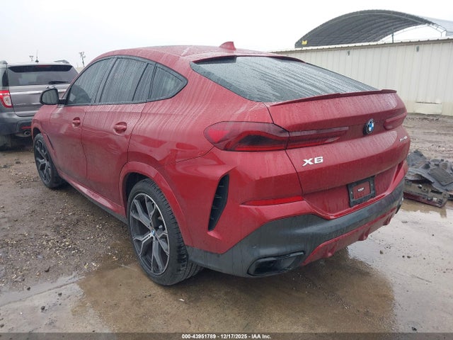 2022 BMW X6 5UXCY6C08N9M30719 Photo 2