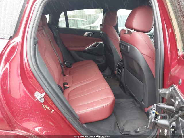 2022 BMW X6 5UXCY6C08N9M30719 Photo 7