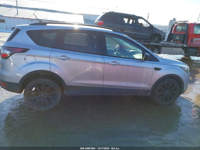1FMCU0GD1JUA08527 Ford ESCAPE SE