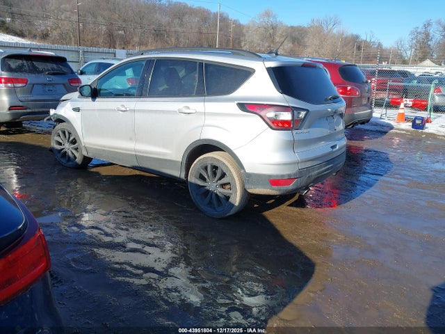 1FMCU0GD1JUA08527 Ford ESCAPE SE
