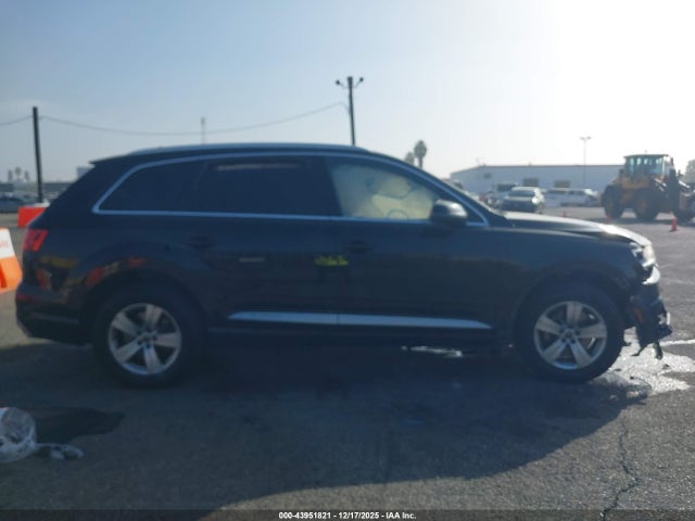 WA1LHAF78JD041447 Audi Q7 2.0t Premium
