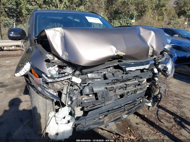 2018 MITSUBISHI OUTLANDER JA4AD3A34JZ063063 Photo 5