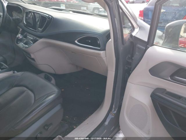 2021 CHRYSLER PACIFICA HYBRID 2C4RC1L7XMR603286 Photo 4