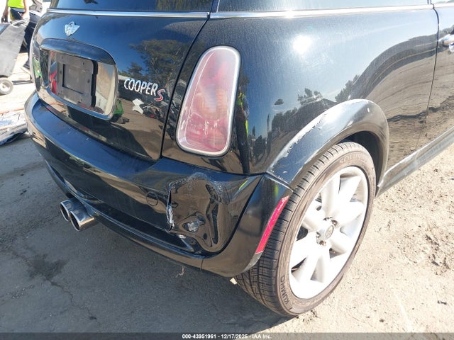 2003 MINI COOPER S WMWRE33443TD65874 Photo 5