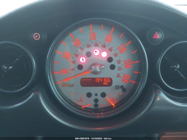 2006 MINI COOPER S WMWRE33556TN28736 Photo 6