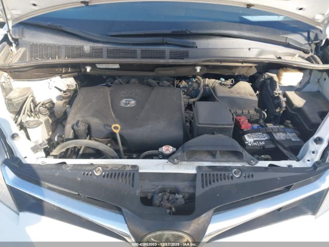 2018 TOYOTA SIENNA 5TDKZ3DC1JS946868 Photo 9