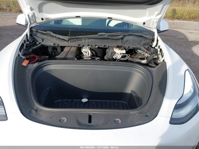 2021 TESLA MODEL Y 5YJYGDEE0MF249691 Photo 9