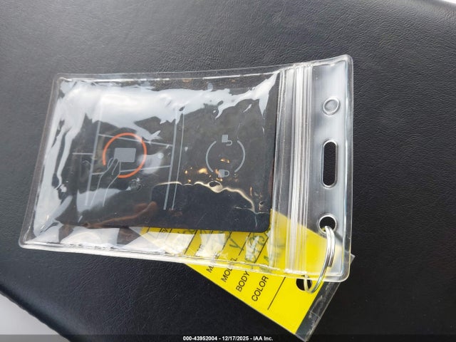 2021 TESLA MODEL Y 5YJYGDEE0MF249691 Photo 10