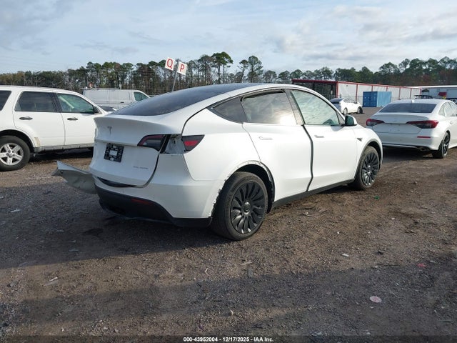 2021 TESLA MODEL Y 5YJYGDEE0MF249691 Photo 3