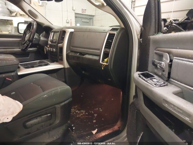 43952012 :رقم المزاد ، 1C6RR7GT2FS748906 vin ، 2015 Ram 1500 Big Horn مزاد بيع