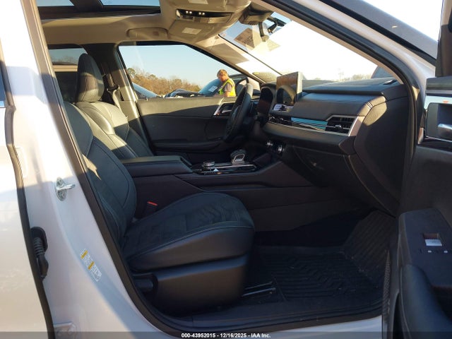 2025 MITSUBISHI OUTLANDER JA4J3VA80SZ032016 Photo 4