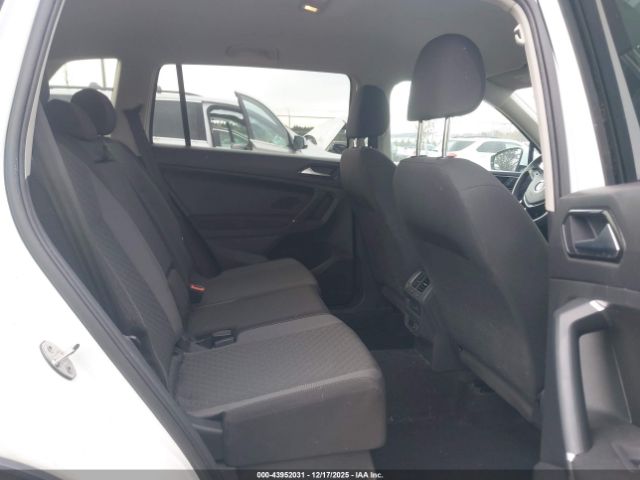 2018 VOLKSWAGEN TIGUAN 3VV0B7AX8JM071770 Photo 7