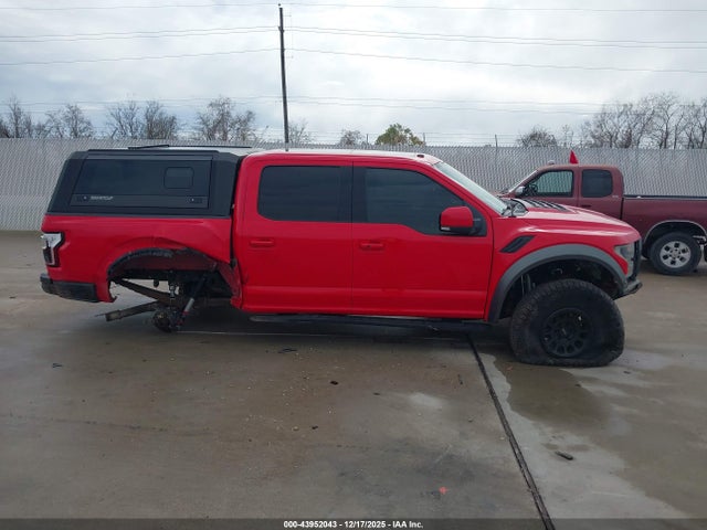 Ford F-150 Raptor 2018 1FTFW1RG8JFA15472 Image 13