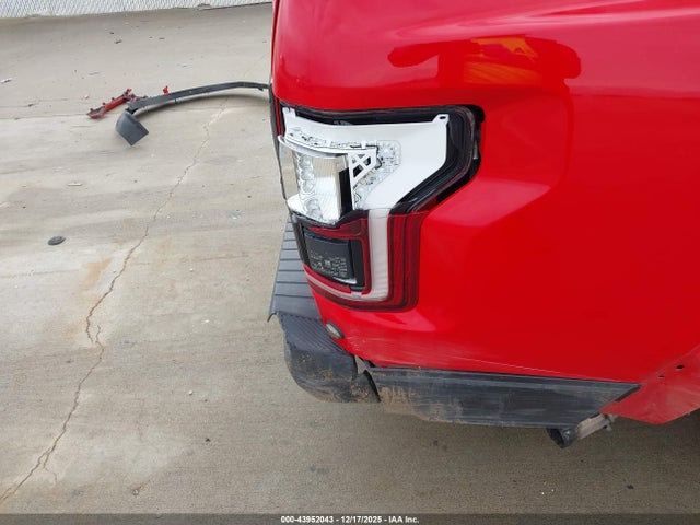 Ford F-150 Raptor 2018 1FTFW1RG8JFA15472 Image 19