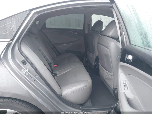 Hyundai Sonata Limited 2014 5NPEC4AC9EH836557 Image 8