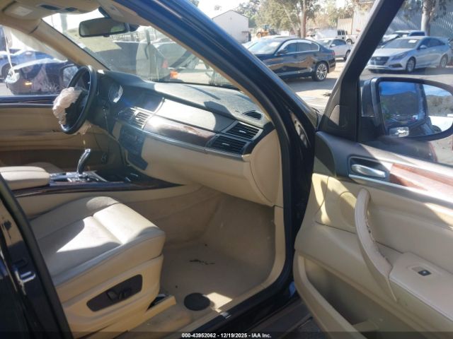 2011 BMW X5 5UXZV4C51BL404397 Photo 4