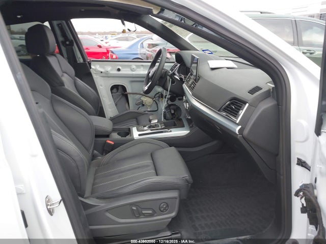 2025 AUDI Q5 WA1EAAFY8S2026496 Photo 4