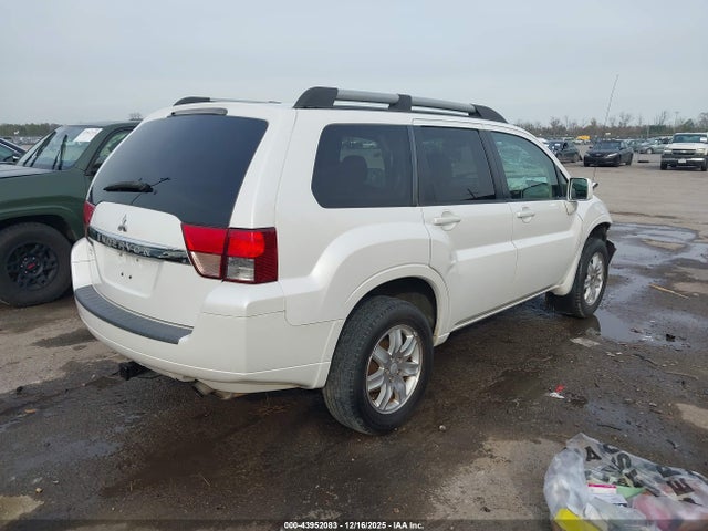2011 MITSUBISHI ENDEAVOR 4A4JM2AS6BE022927 Photo 3