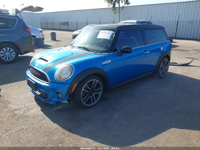 2011 MINI COOPER S CLUBMAN WMWZG3C58BTY30364 Photo 1