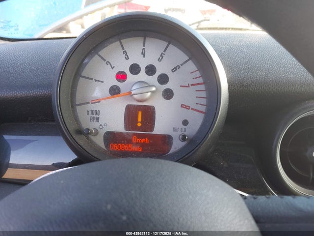 2011 MINI COOPER S CLUBMAN WMWZG3C58BTY30364 Photo 6