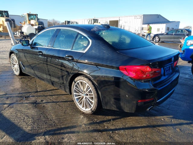2020 BMW 530I WBAJR3C00LWW81976 Photo 2