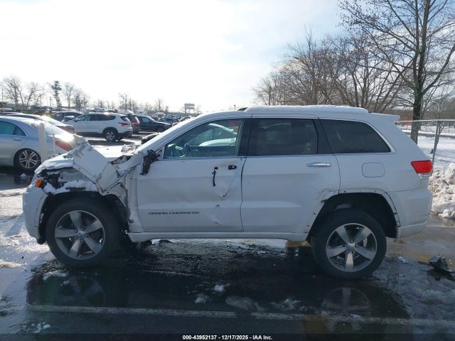 43952137 :رقم المزاد ، 1C4RJFCG9GC381596 vin ، 2016 Jeep Grand Cherokee Overland مزاد بيع
