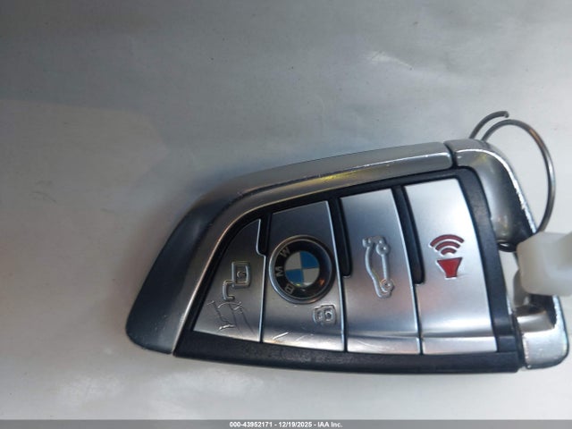 2019 BMW M850I WBABC4C5XKBU96217 Photo 10