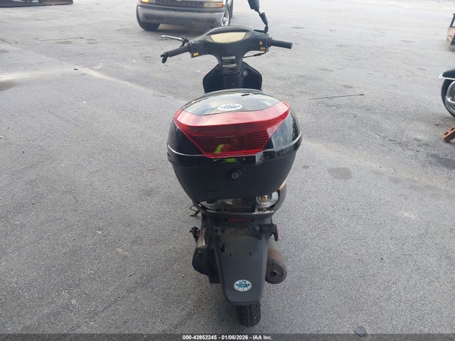 LT4Z1NAA5LZ000184 Moped Moped