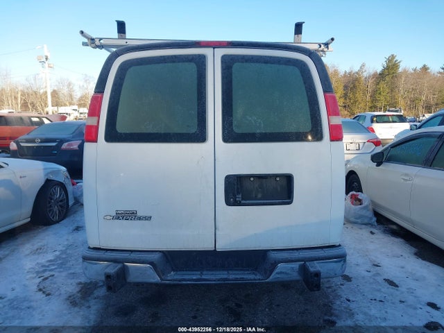 1GCWGAFG3J1907370 Chevrolet Express 2500 Work Van