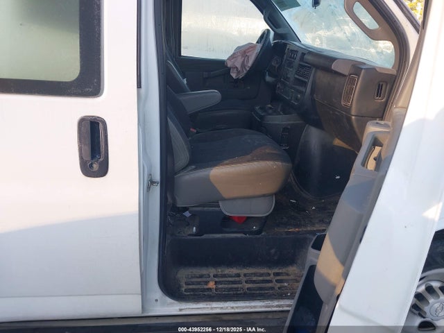1GCWGAFG3J1907370 Chevrolet Express 2500 Work Van