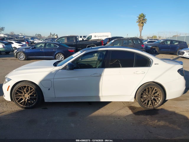 WBA8E1C55JA758460 BMW 330e Iperformance
