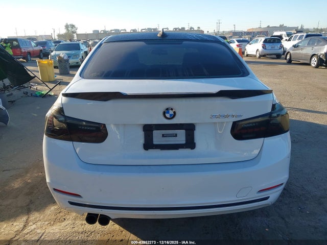 WBA8E1C55JA758460 BMW 330e Iperformance