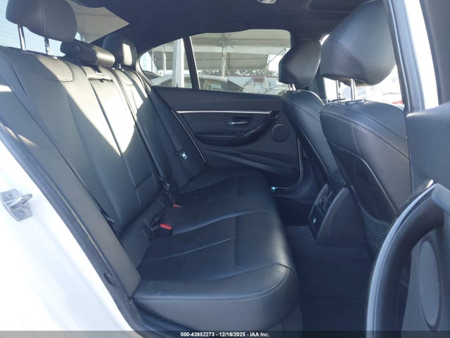WBA8E1C55JA758460 BMW 330e Iperformance