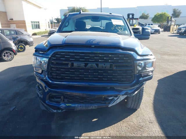 3C6UR5DJ3RG383228 RAM 2500 Big Horn 4x4 6&#039;4 Box