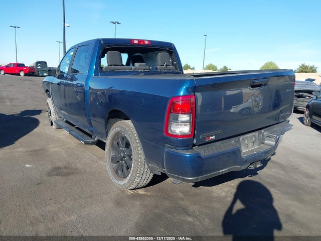 3C6UR5DJ3RG383228 RAM 2500 Big Horn 4x4 6&#039;4 Box