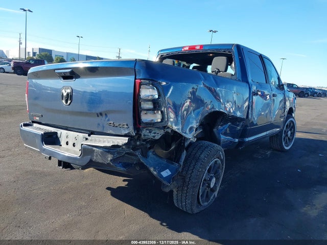 3C6UR5DJ3RG383228 RAM 2500 Big Horn 4x4 6&#039;4 Box